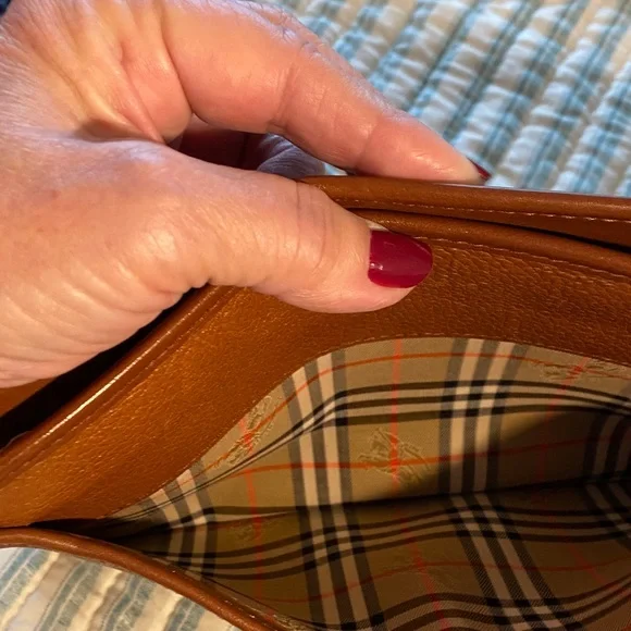 Burberry Tan Leather Clutch - Picture 3 of 14